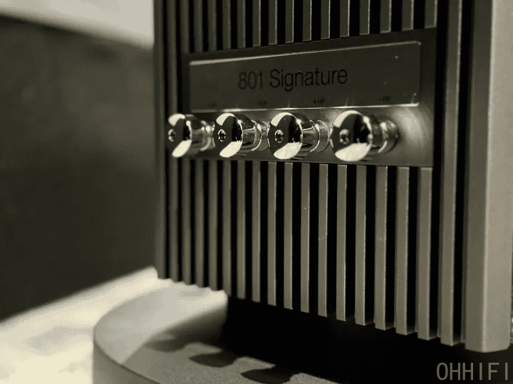 Bowers & Wilkins 801 D4 Signature
