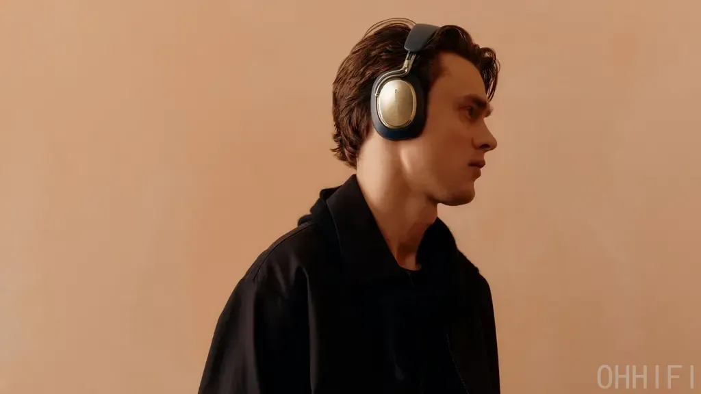 Bowers & Wilkins Px8 S2